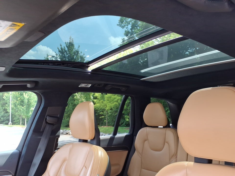 2022 Volvo XC90 T6 Inscription 7 Passenger