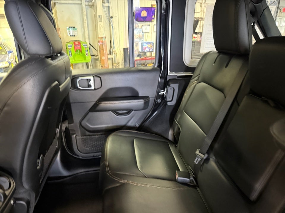 2024 Jeep Wrangler 4-Door Sahara 4x4