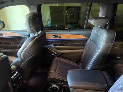2023 Jeep Grand Cherokee L Summit Reserve 4x4
