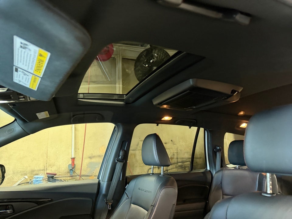 2021 Honda Pilot AWD Black Edition