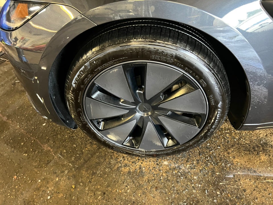 2025 Tesla Model 3 Long Range All-Wheel Drive