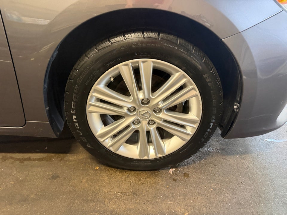 2015 Lexus ES 350 4dr Sdn