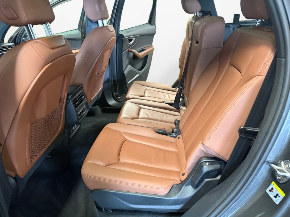 2021 Audi Q7 Premium Plus 45 TFSI quattro Tiptronic