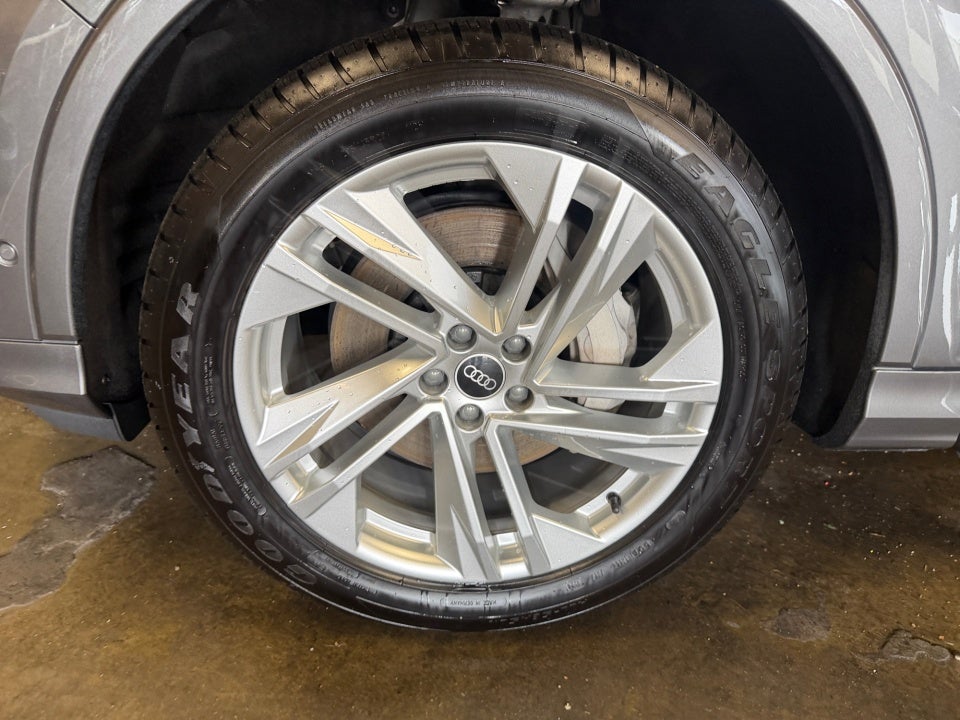 2021 Audi Q7 Premium Plus 45 TFSI quattro Tiptronic