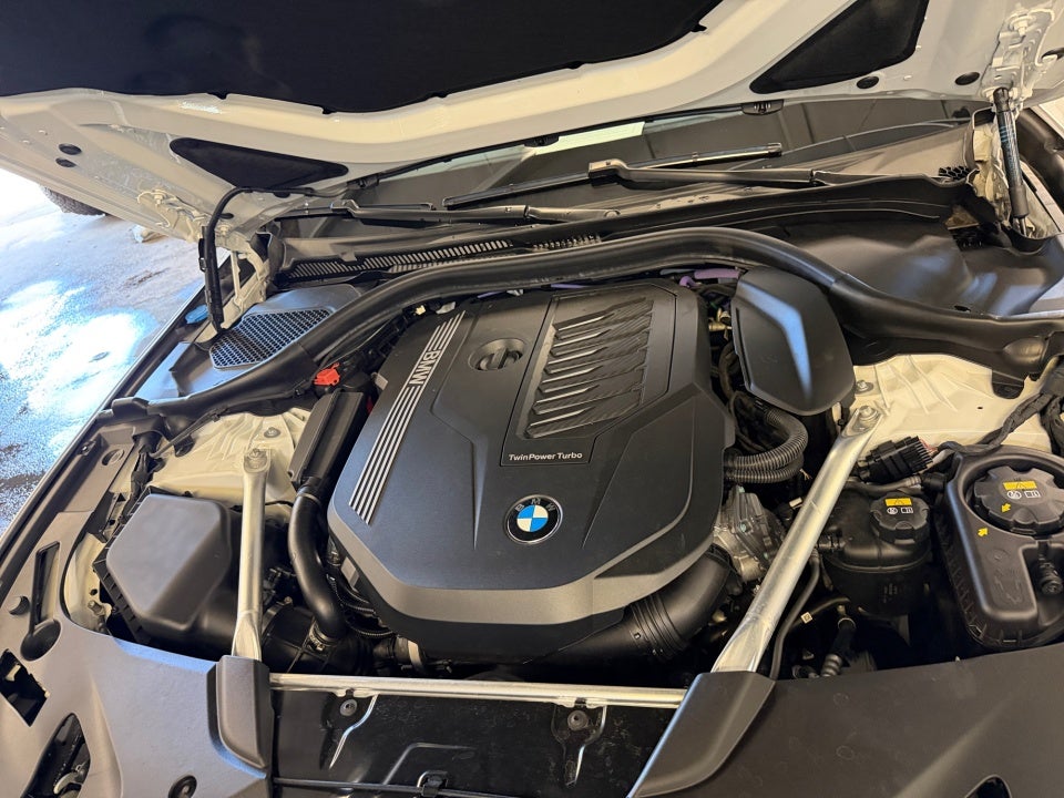 2022 BMW 540 540i