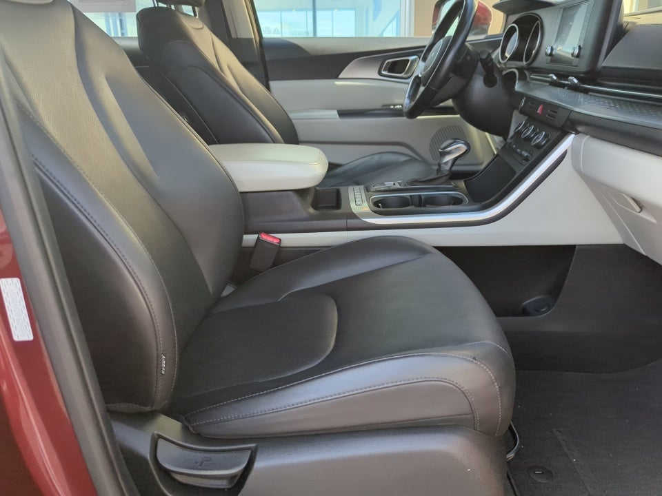 2023 Kia Carnival MPV LX