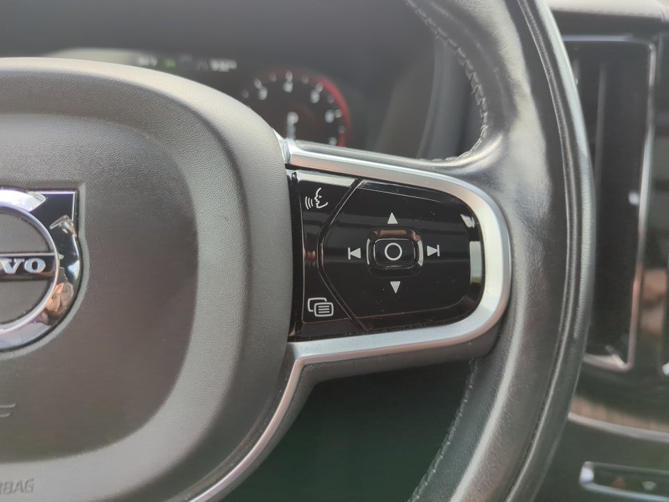 2021 Volvo XC60 Inscription
