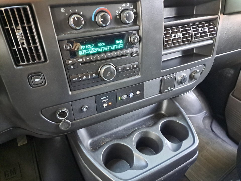 2017 Chevrolet Express 3500 LT