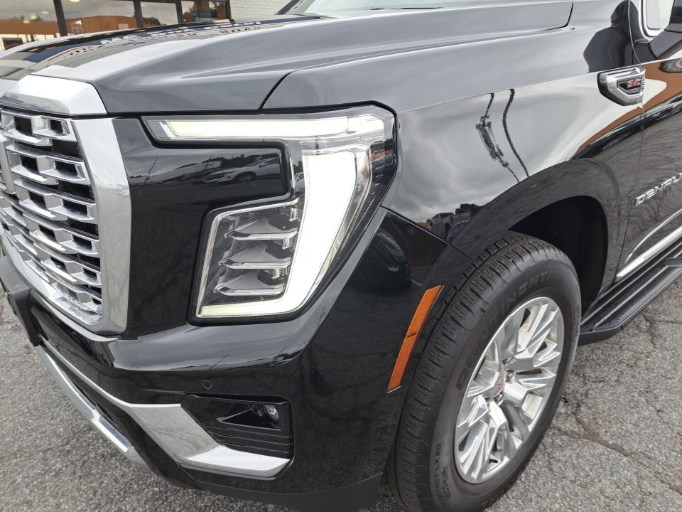 2025 GMC Yukon 4WD Denali