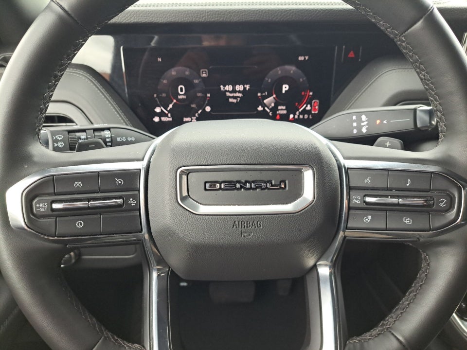 2025 GMC Yukon 4WD Denali