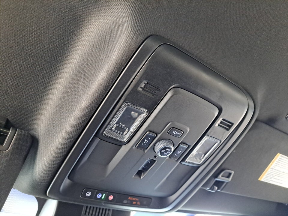 2025 GMC Yukon 4WD Denali