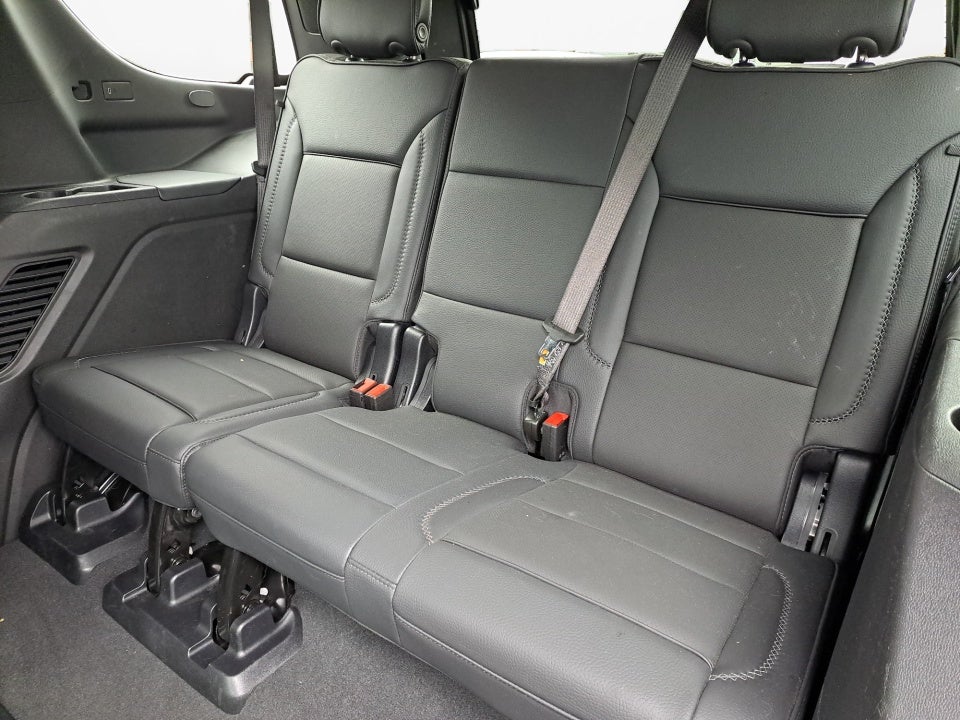 2025 GMC Yukon 4WD Denali
