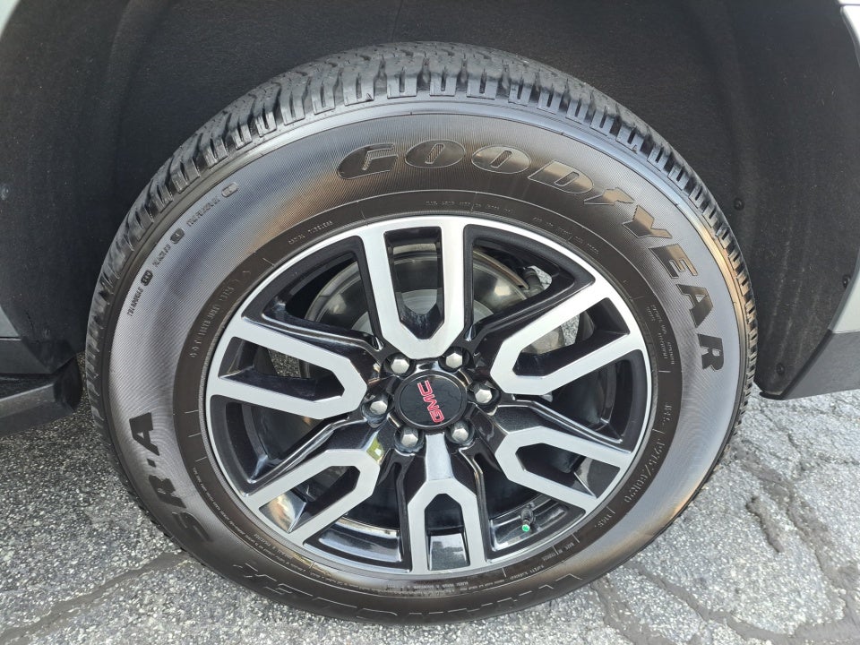 2023 GMC Yukon XL AT4