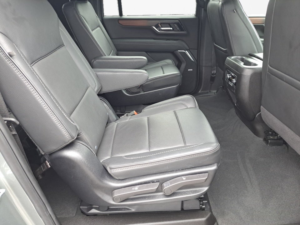 2025 GMC Yukon XL 4WD Denali