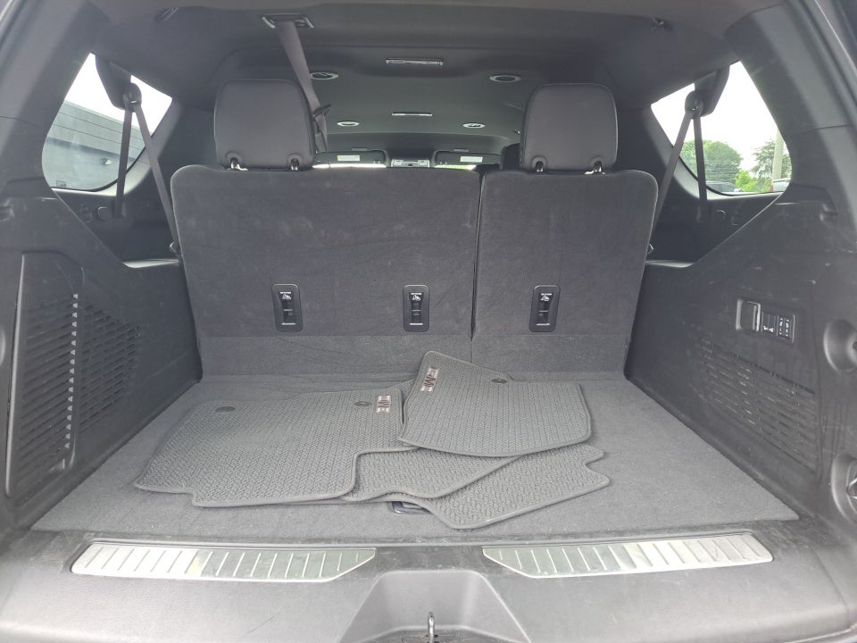 2025 GMC Yukon XL 4WD Denali