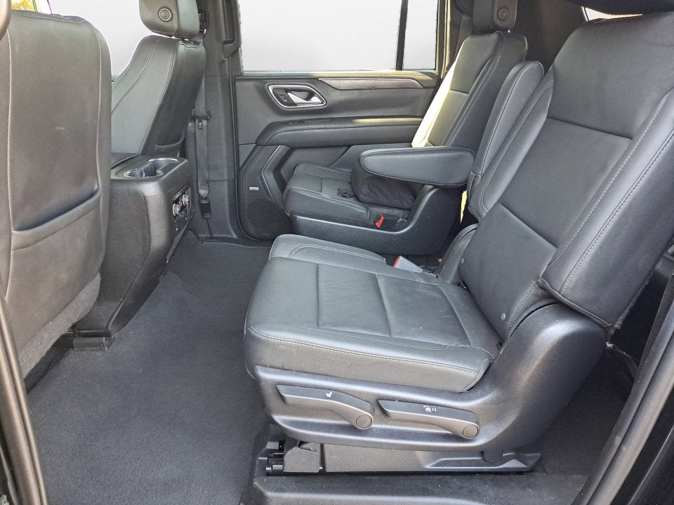 2022 Chevrolet Suburban 4WD LT