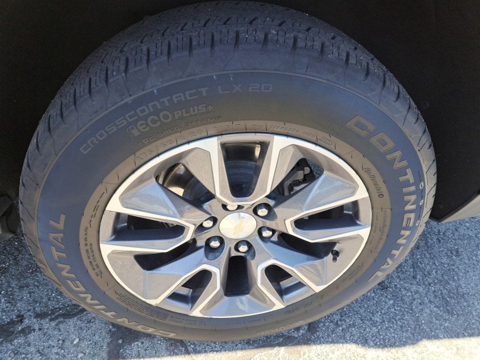 2022 Chevrolet Suburban 4WD LT
