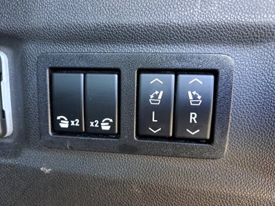 2022 Chevrolet Suburban 4WD LT