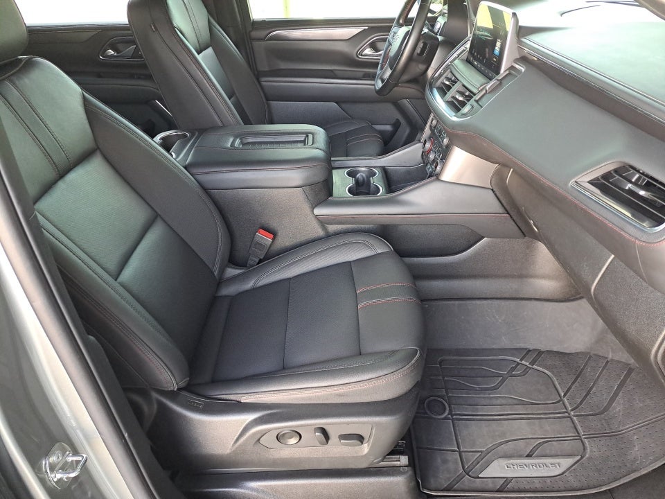 2023 Chevrolet Suburban 4WD RST