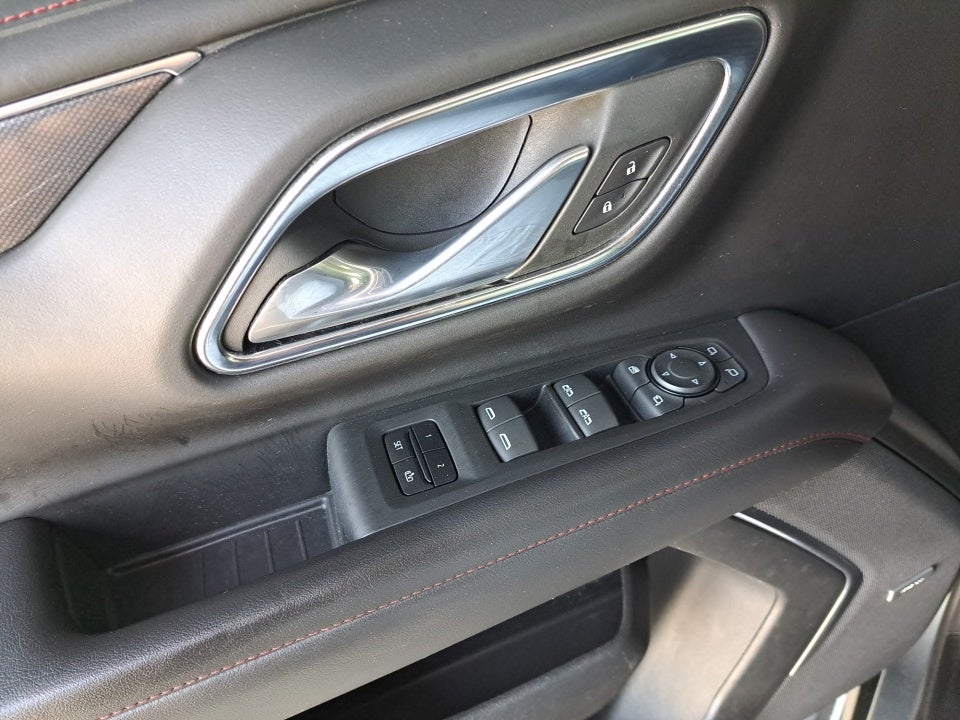 2023 Chevrolet Suburban 4WD RST