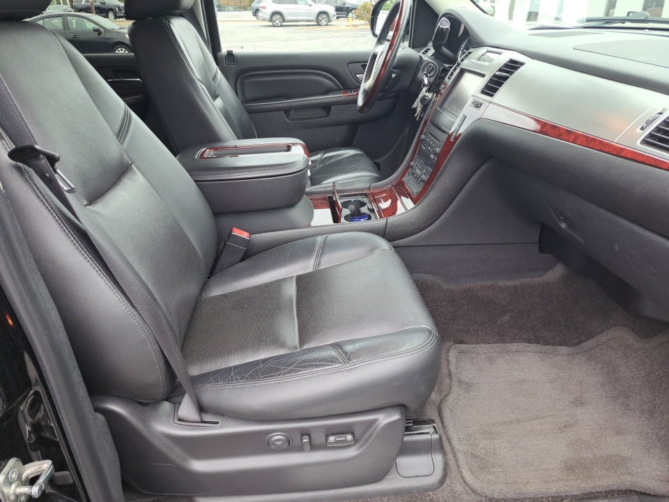 2012 Cadillac Escalade Luxury