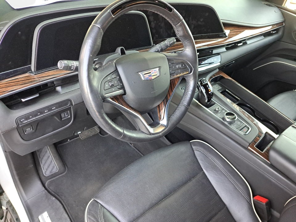 2022 Cadillac Escalade ESV Premium Luxury