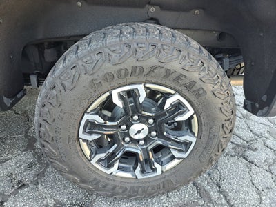 2025 Chevrolet Silverado 1500 ZR2