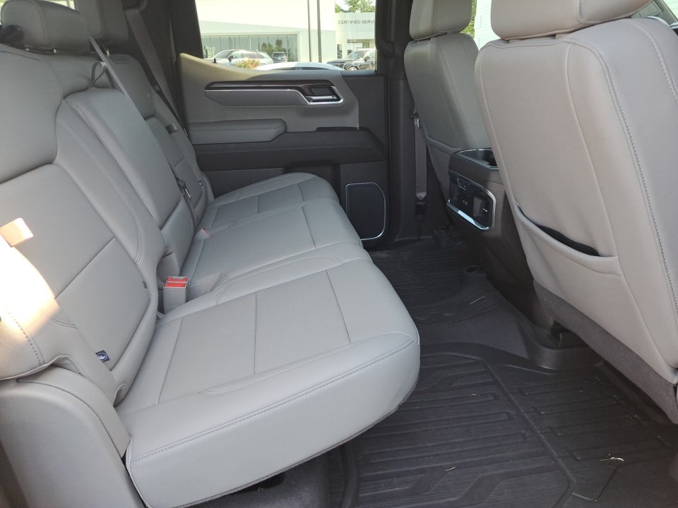 2023 GMC Sierra 1500 4WD Crew Cab Short Box SLT