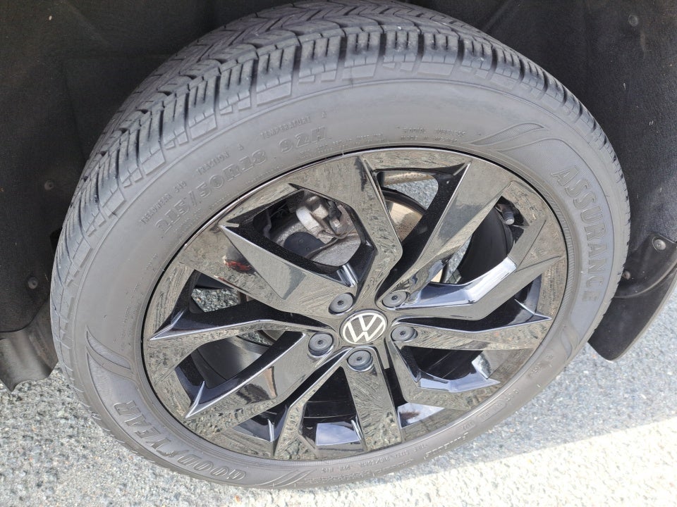 2023 Volkswagen Taos SE