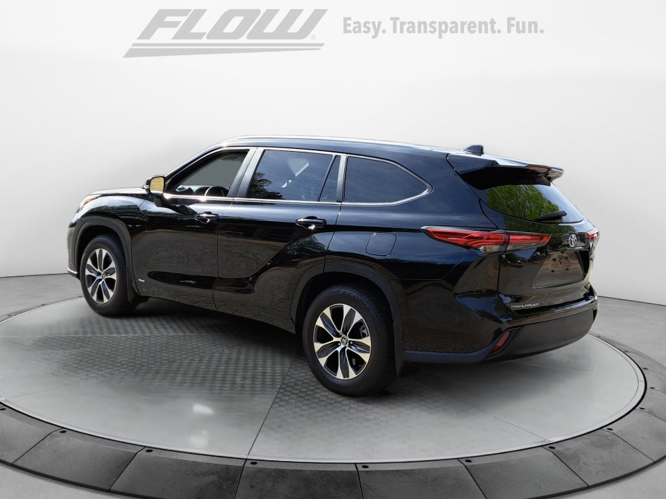 2023 Toyota Highlander Hybrid XLE