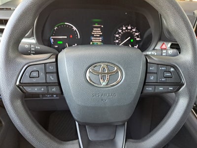 2022 Toyota Sienna LE
