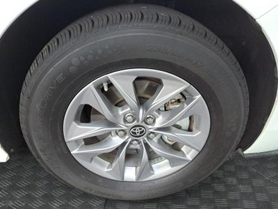 2025 Toyota Sienna LE