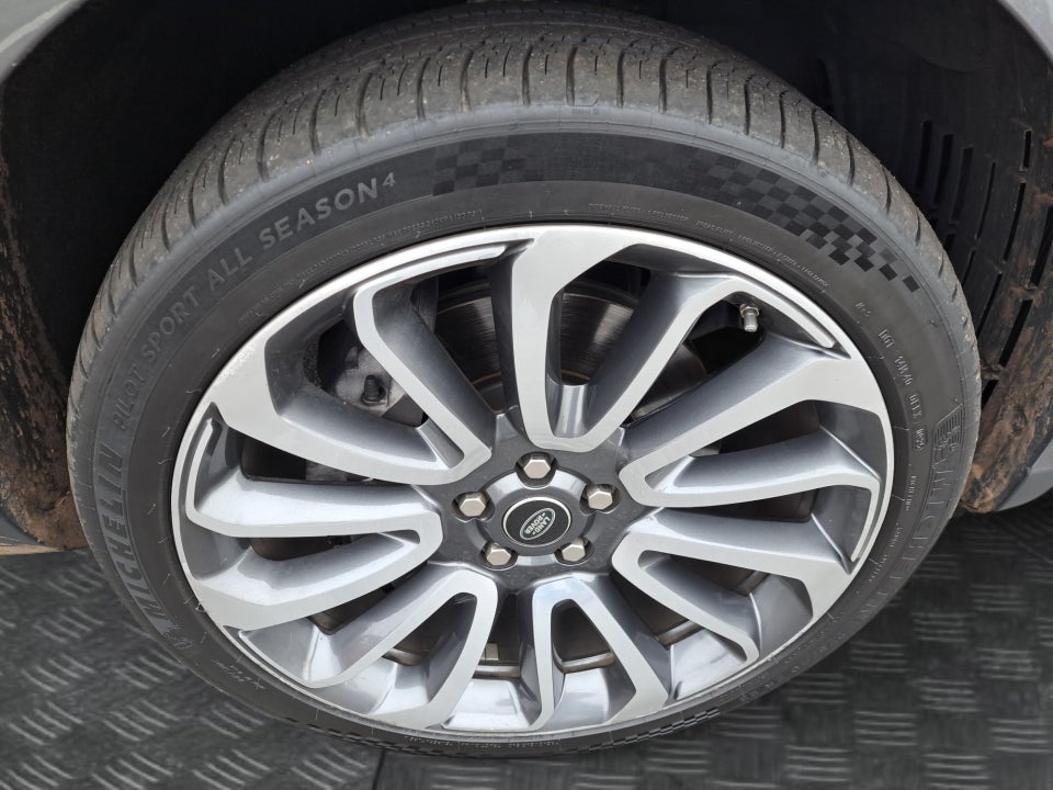 2018 Land Rover Range Rover 3.0L V6 Supercharged HSE