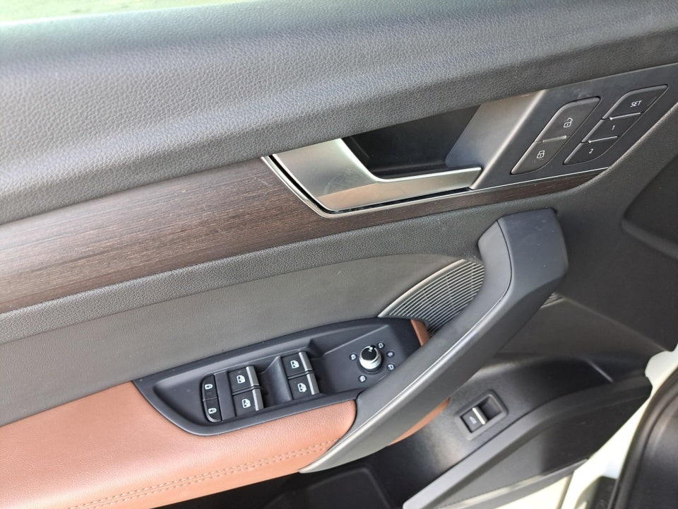 2024 Audi Q5 S line Premium Plus