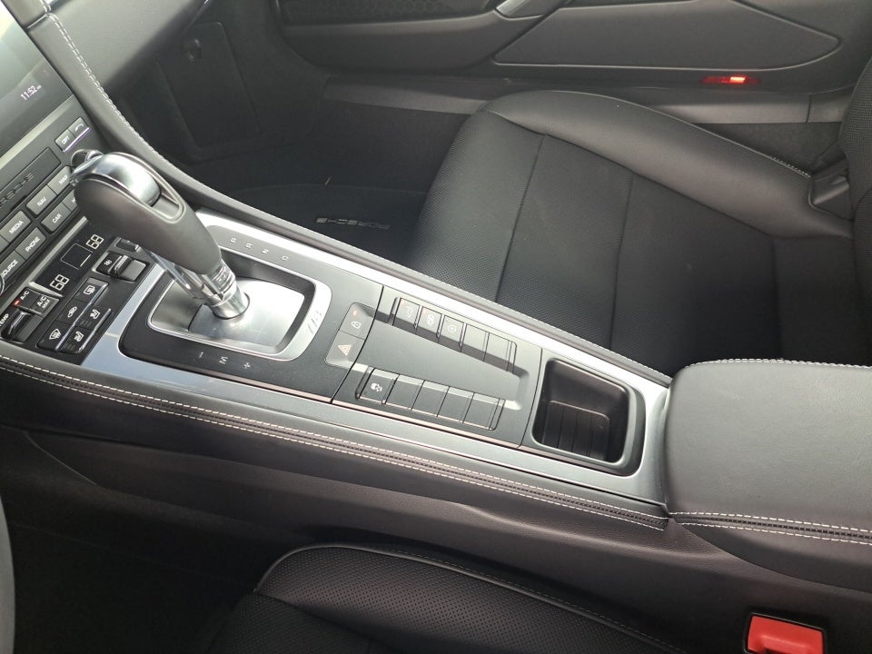 2024 Porsche 718 Cayman Style Edition