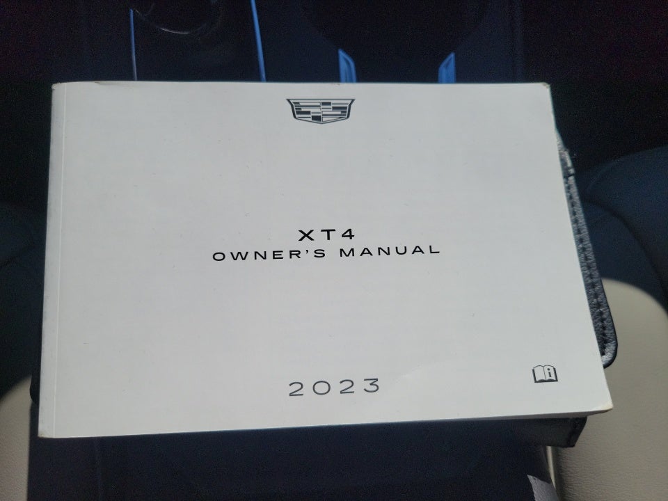2023 Cadillac XT4 FWD Luxury