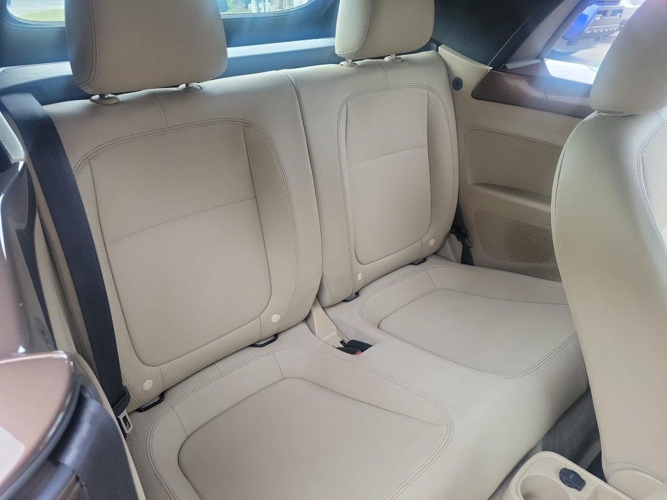 2013 Volkswagen Beetle Convertible 2.5L