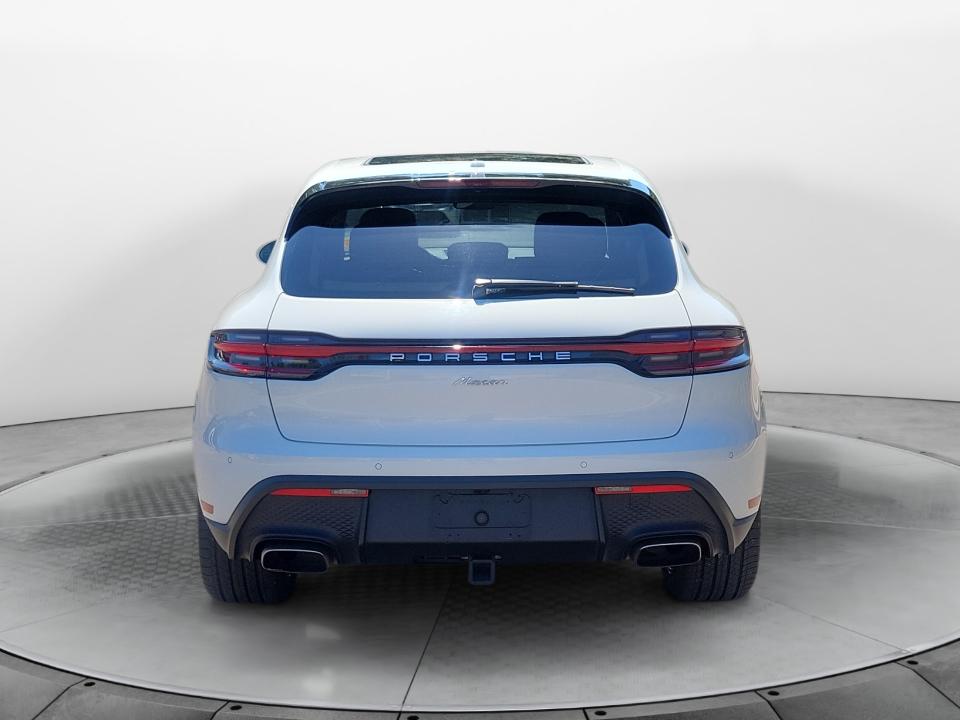 2023 Porsche Macan Base