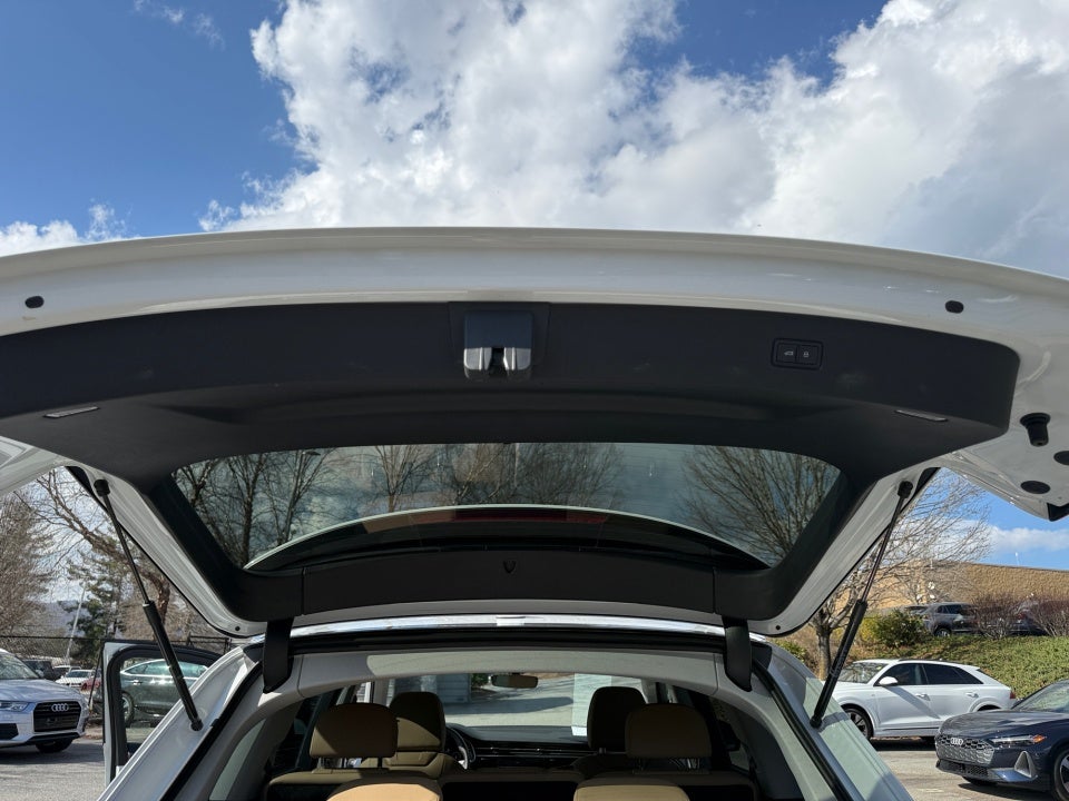 2022 Audi Q7 Premium Plus 55 TFSI quattro Tiptronic