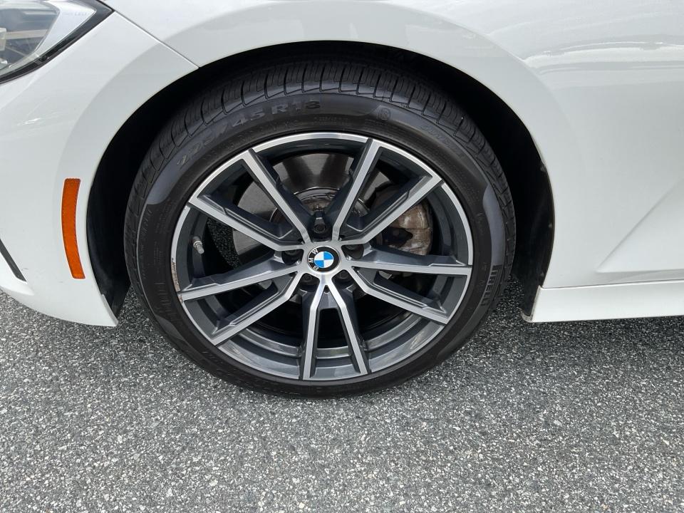 2022 BMW 330i 330i