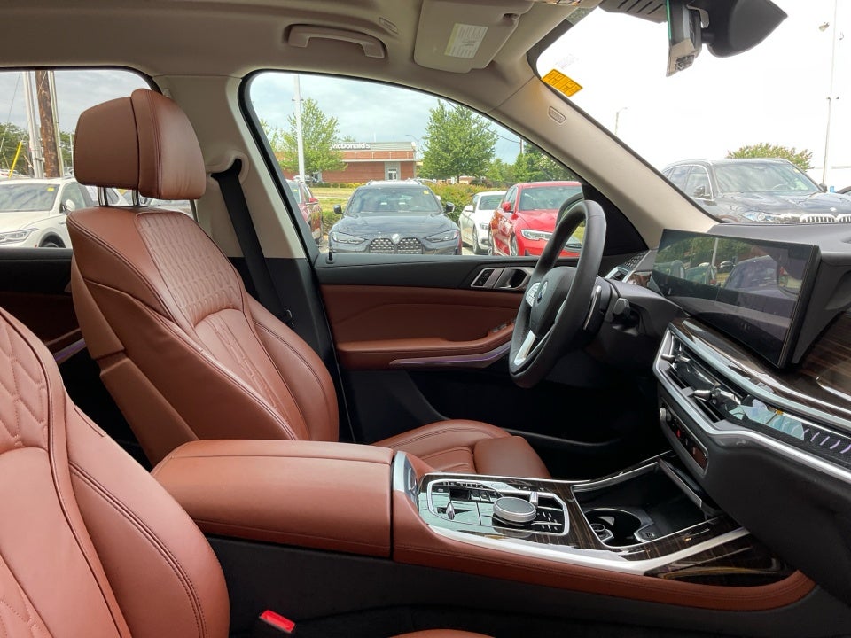 2024 BMW X7 xDrive40i