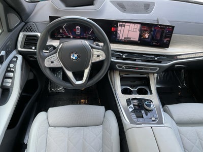 2023 BMW X7 xDrive40i