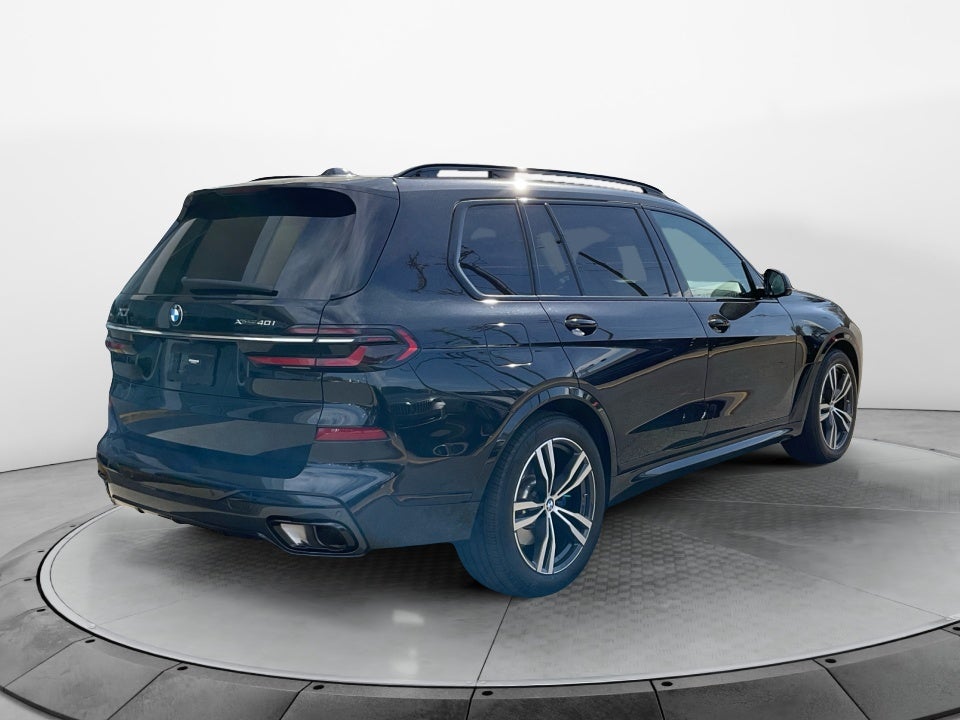 2023 BMW X7 xDrive40i