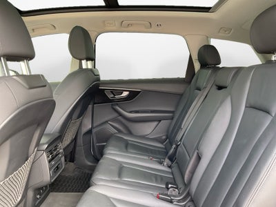 2022 Audi Q7 Premium Plus
