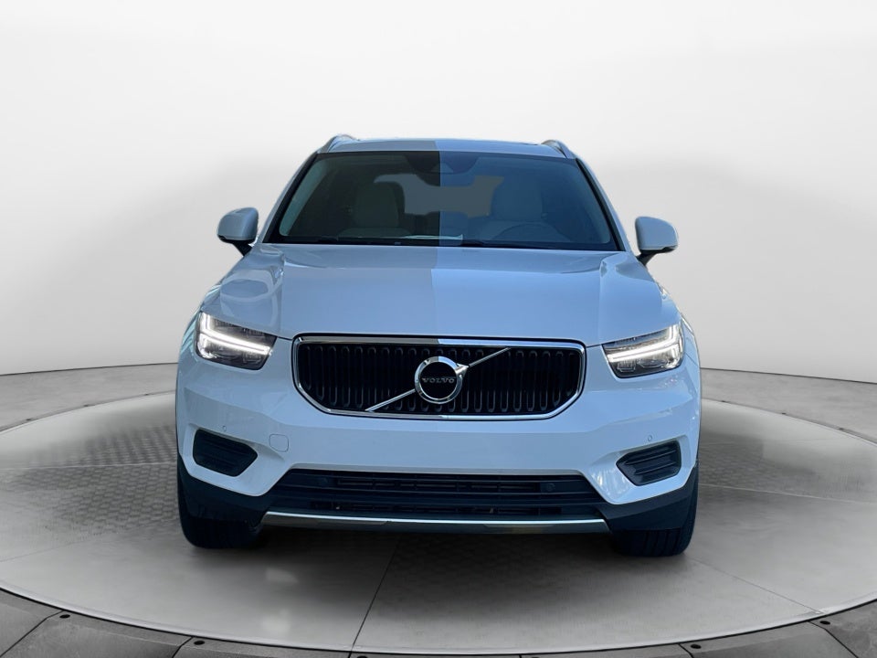 2020 Volvo XC40 Momentum