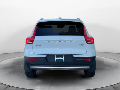 2020 Volvo XC40 Momentum