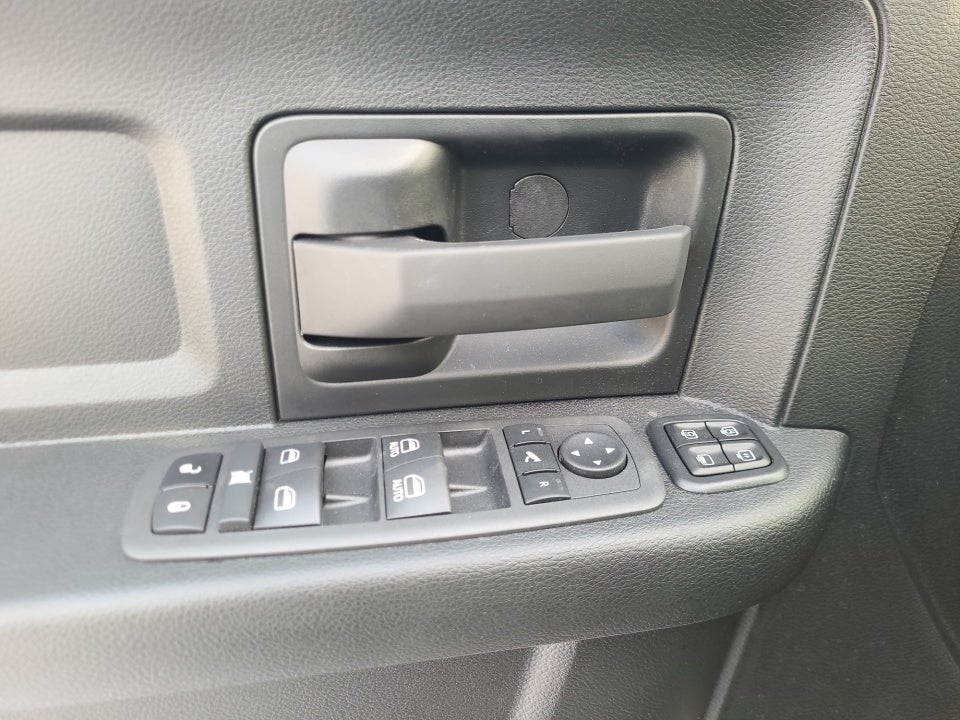 2024 RAM 3500 Tradesman Crew Cab 4x4 6'4" Box