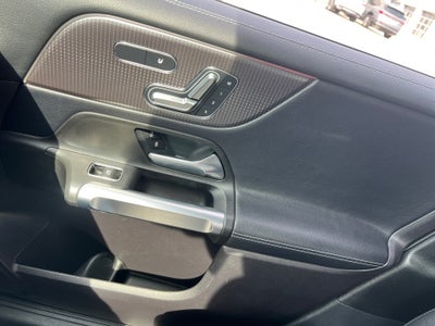 2021 Mercedes-Benz GLB 250 GLB 250