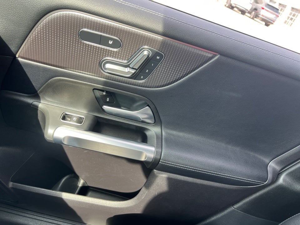 2021 Mercedes-Benz GLB 250 GLB 250