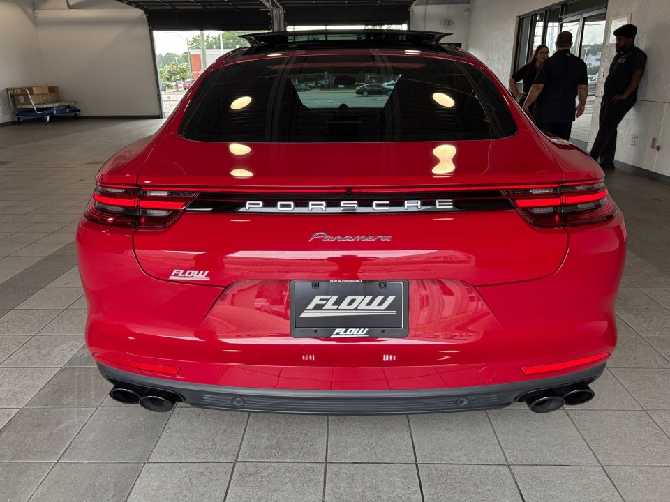 2018 Porsche Panamera 4